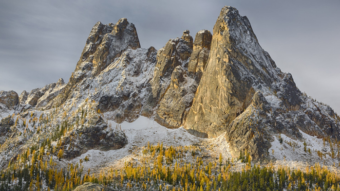 Liberty Bell and Early Winters Spires, North Cascades, Okanogan National Forest, Washington, USA (700x393, 376Kb)