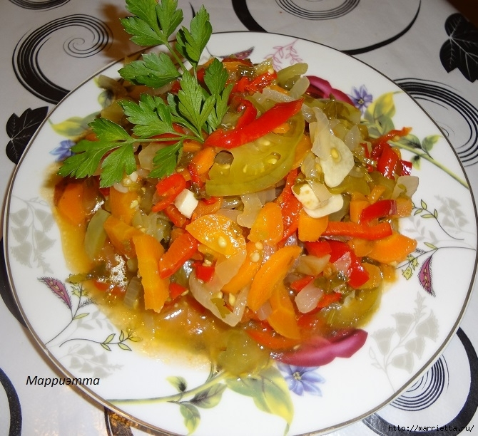 Салат из зеленых помидор с морковкой (1) (670x612, 398Kb)