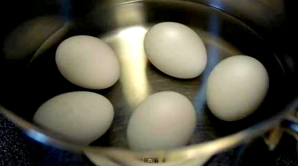 Взбитые или белково-желтковые вареные яйца (1) (582x324, 92Kb)