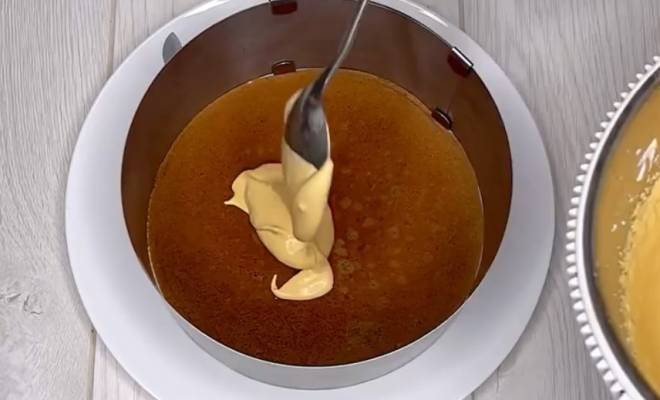 Торт на сковороде с кремом со сгущенкой варенной3 (660x400, 116Kb)