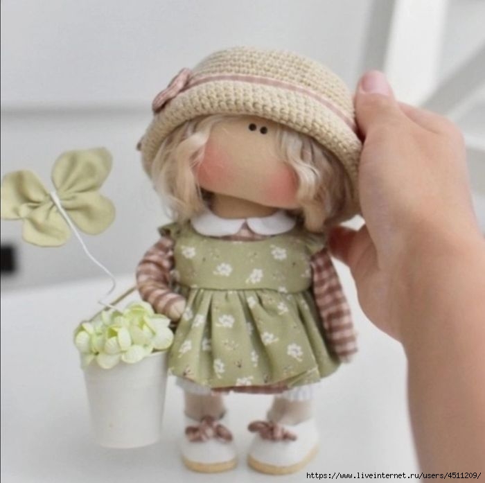Screenshot_2024-12-12-00-12-30-505_com.vkontakte.android (700x697, 137Kb)