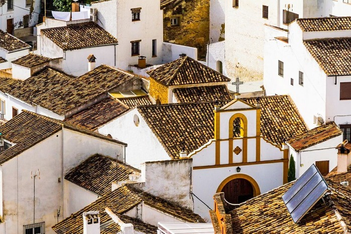 3577132_SHHotakebiliselapueblosblancosvIspaniiSetenildelasBodegas_RamonBacasflickr_com_ (700x466, 167Kb)