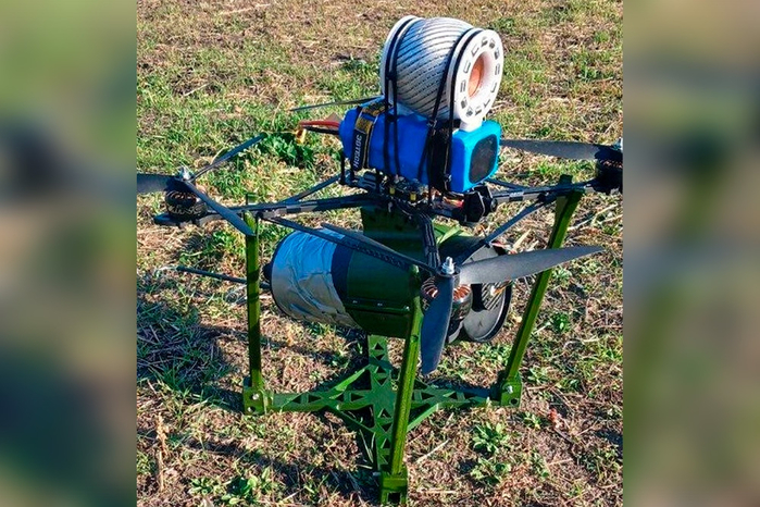 dron5_90d (700x466, 410Kb)