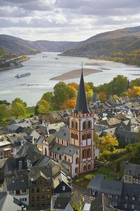 BacharachchurchGettyImages-114 (720x900, 46Kb)