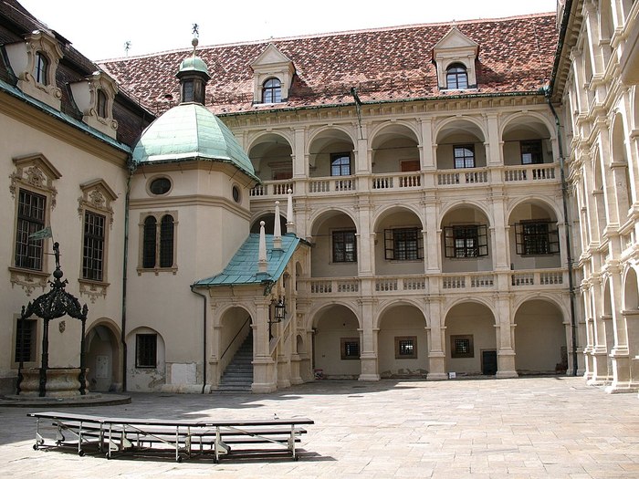 IMG_0411_-_Graz_-_Landhaushof (900x725, 119Kb)