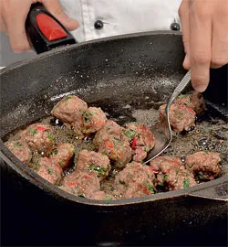 3290568_Screenshot_20250524_at_101915_Picca_s_frikadelkami_poshagovii_recept_s_foto (250x270, 129Kb)