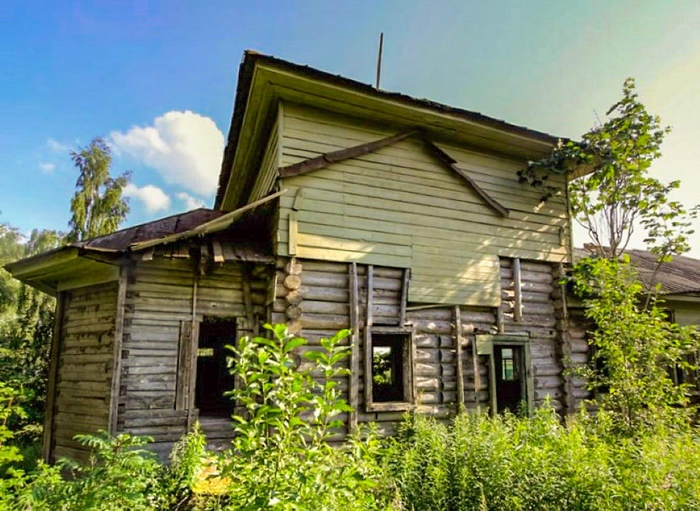 Гостиница. Церковь, нач. ХХ в. (после 1901 года) (700x511, 504Kb)