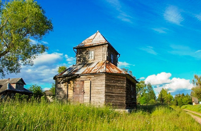 Кушниково. Часовня Рождества Богородицы, кон. XIХ - нач. ХХ вв. (700x456, 399Kb)