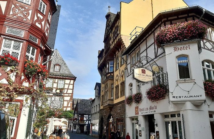 20201021-124044Bacharach (900x656, 121Kb)