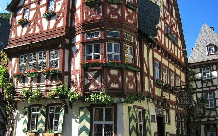 alte-haus2 (900x635, 105Kb)