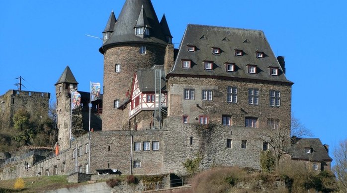 burg-stahleck2 (900x588, 70Kb)