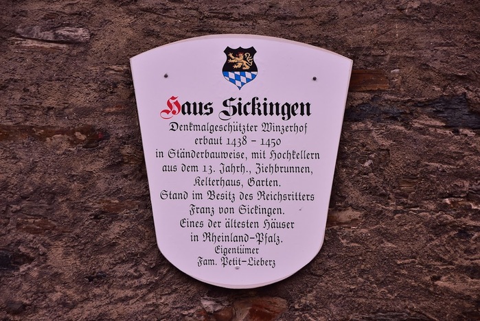 Haus Sickingen2 (900x668, 155Kb)