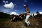 Фестиваль в долине Балем (Baliem Valley Festival) в Вамена, Индонезия, 10 августа 2010 года.