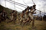 Фестиваль в долине Балем (Baliem Valley Festival) в Вамена, Индонезия, 10 августа 2010 года.