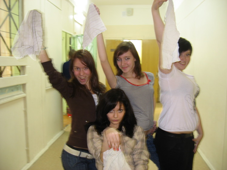http://img1.liveinternet.ru/images/foto/b/2/432/2052432/f_10053693.jpg