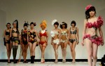 Японская Премия дизайна белья Триумф Вдохновения (Triumph Inspiration Award Japan lingerie design)  в Бунка колледже моды в Токио, 21 мая 2010.