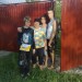 Не высохло. Фото - Китайгородец. С рисунком я, за мной бабушка, за бабушкой - Мила, девушка брата, и сам брат - последний, на закуску. 