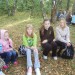 6 а. В черном  - Вера.