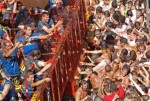 Крупнейший фестиваль томатной борьбы в мире Ла Томатина (La Tomatina festival) в Буньоле (Bunol), Испания, 25 августа 2010 года.