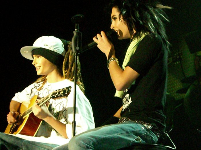 http://img1.liveinternet.ru/images/attach/b/1/12345/12345518_Tokio_Hotel_47.jpg