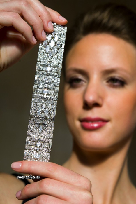 Preview Sotheby's , , 11 2009.
