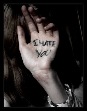 56458_I_hate_you_by_InnMemoriam (300x382, 18Kb)