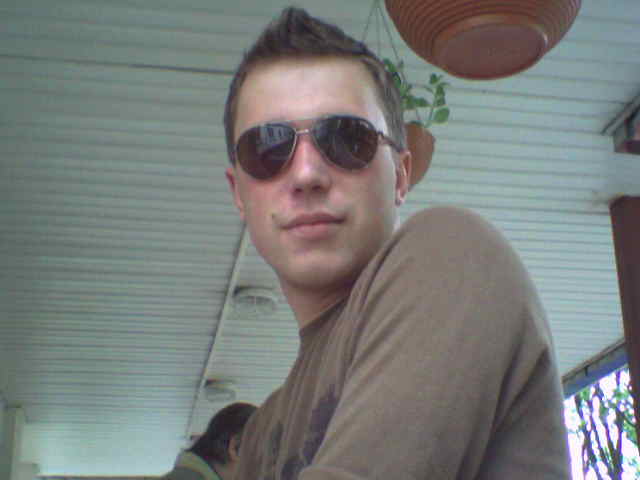  (640x480, 18Kb)