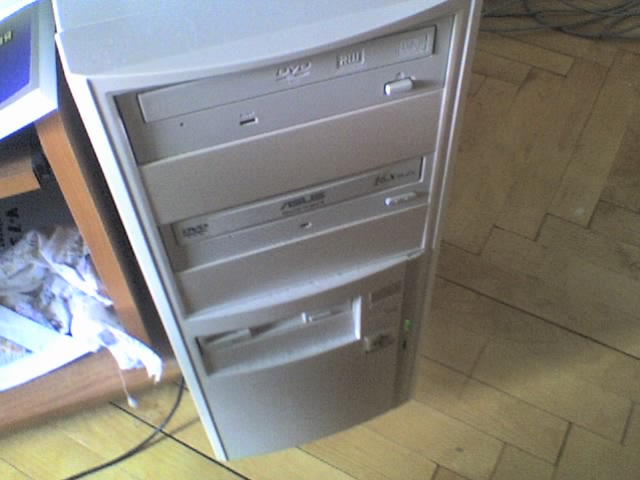  (640x480, 100Kb)
