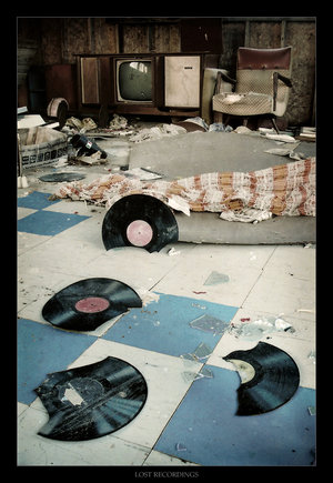 10321444_9053372_Lost_Recordings_by_tfavretto (300x435, 39Kb)