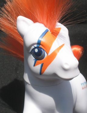 bowieface (287x371, 18Kb)