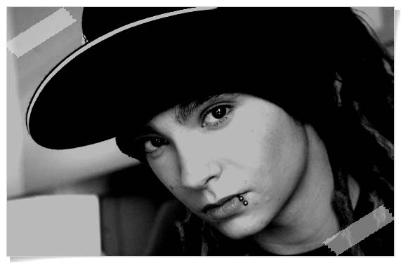 Tom kaulitz eminem. Tom Kaulitz. Том Каулитц 2009. Том Каулитц фото. Том Каулитц в молодости