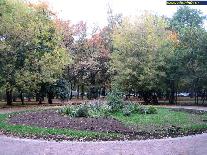 Петровский парк в кронштадте фото