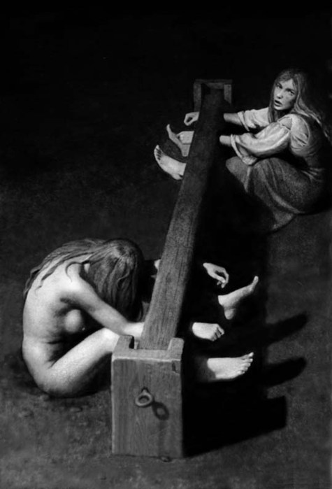 пытки казни голых женщин
