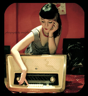 6702401_3642520_13897599_radio_by_muszka (300x326, 28Kb)