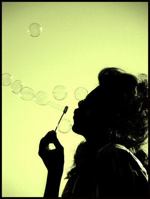 13001310_3284930__Must_Love_Bubbles_by_Phoeebs (300x397, 18Kb)