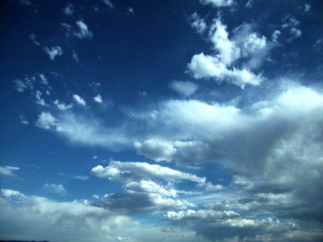 SKY (640x480, 174Kb)