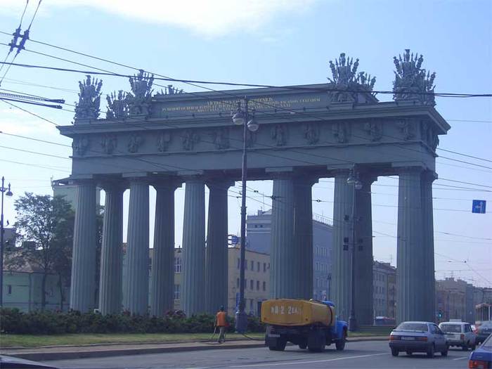 Фото на московских воротах