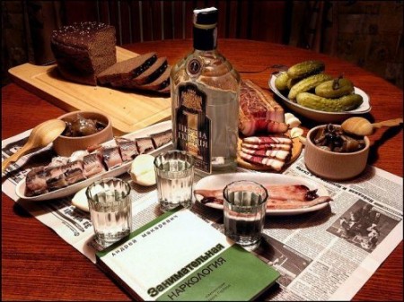 http://img1.liveinternet.ru/images/attach/b/3/3/53/3053730_vodka3.jpg