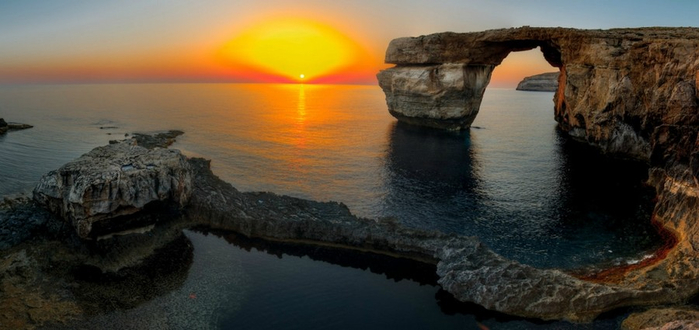 Azure-Window-Malta8 (700x330, 224Kb)