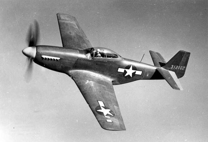 North_American_P-51_Mustang_061023-F-1234P-021 (700x479, 183Kb)