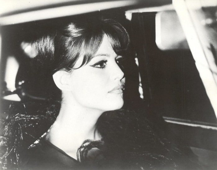 5316065_800_Claudia_Cardinale__AVTO (700x549, 72Kb)