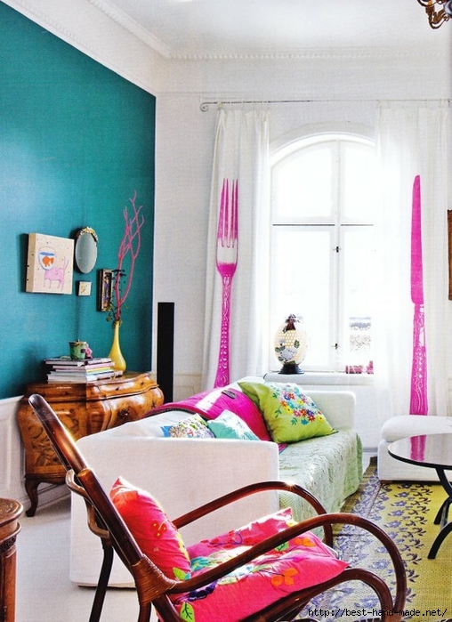 really-colorful-and-bright-living-room-design (508x700, 279Kb)