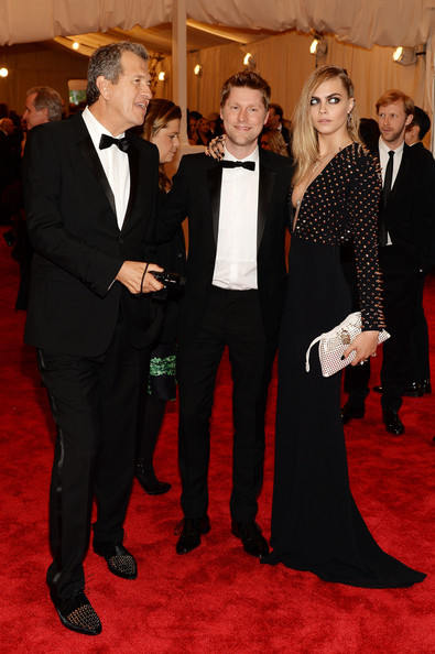 Mario Testino, Christopher Bailey, Cara Delevingne (395x594, 199Kb)