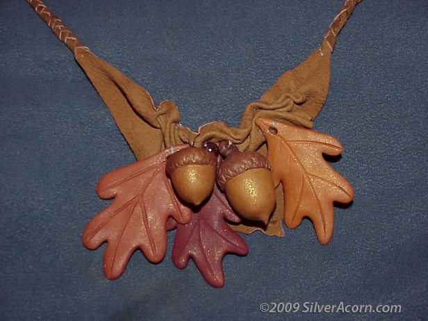 double-acorn-necklace (616x462, 183Kb)