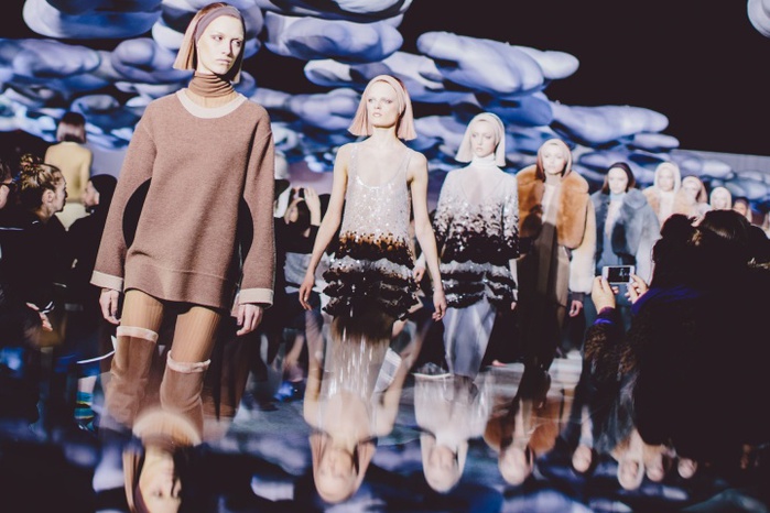 5457518_marcjacobsrtwfall201417_011341177106_jpg_carousel_parties (700x466, 115Kb)