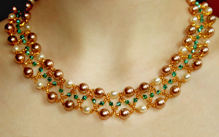 free-tutorial-beaded-necklace-pattern-1 (700x437, 274Kb)