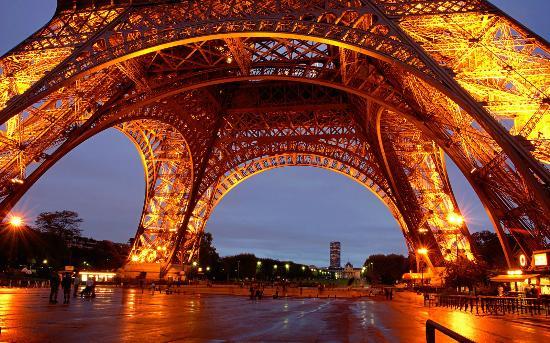 filename-tour-eiffel (550x343, 61Kb)