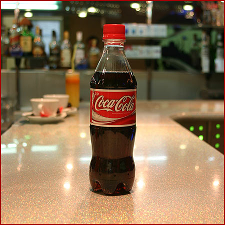 Кока-Кола (Coca-Cola) 0.33л, алюминиевая банка, в коробке 24шт