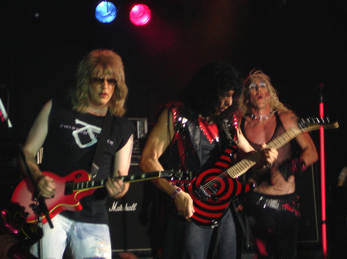 http://img1.liveinternet.ru/images/attach/c/0//43/65/43065727_Twisted_Sister.jpg