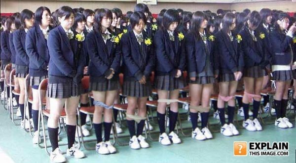 голые попы японских школьниц